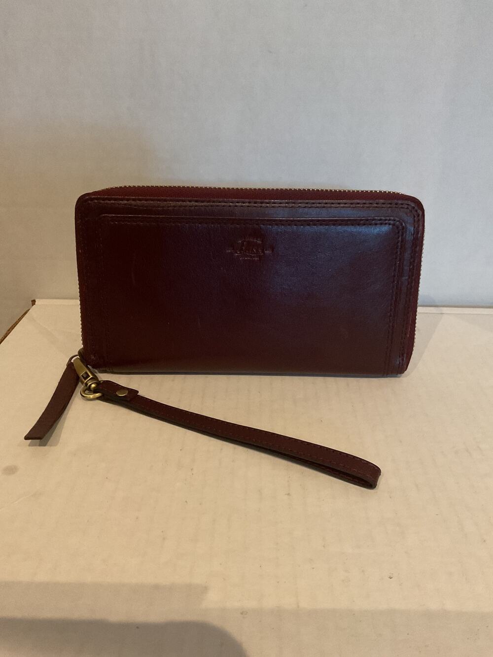 Bass & Co. - Vintage All Leather Zip Arround Wallet/Wristlet/Clutch - Burgundy